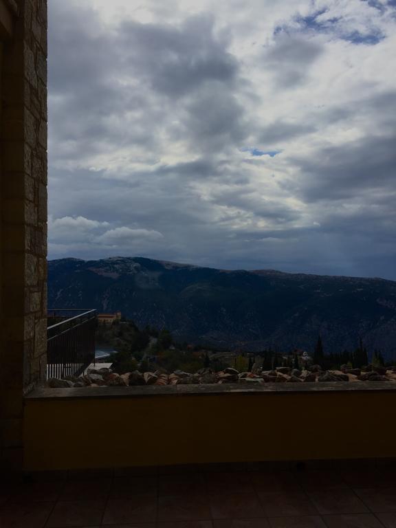 Alpen House Hotel & Suites Arachova Esterno foto