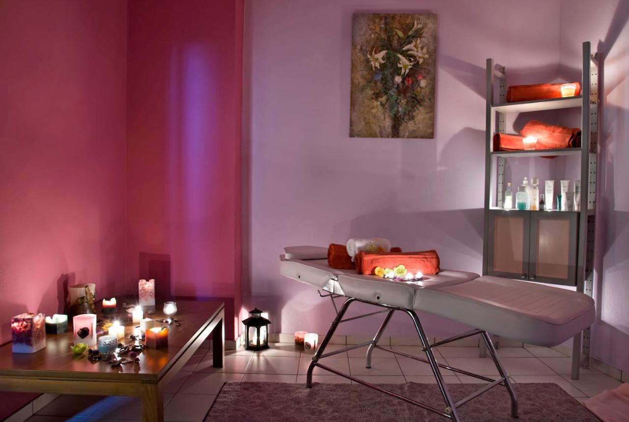 Alpen House Hotel & Suites Arachova Esterno foto